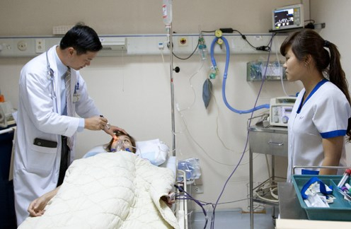 Thái Nguyên: 17 người nhập viện nghi bị ngộ độc thực phẩm